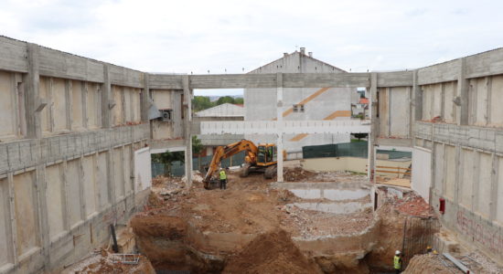 Remodelação do Cineteatro de Ourém prossegue em bom ritmo