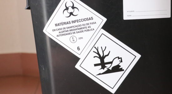 Câmara distribui contentores para deposição de lixo contaminado