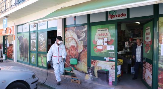 Ações de desinfeção diariamente e em todas as freguesias