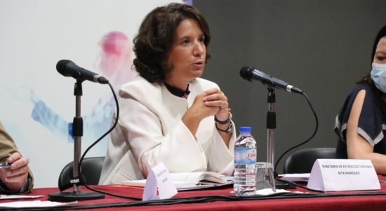 Secretária de Estado do Turismo reuniu com empresários do setor em Fátima