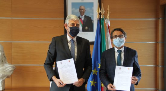 Município de Ourém apoia C.H. Leiria na aquisição de equipamento médico