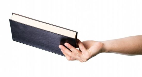 Livros da BMO disponíveis para consulta em regime “take away”
