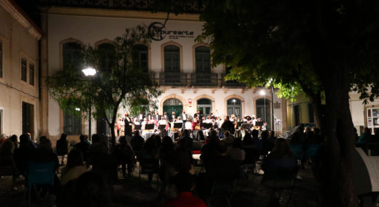 Orquestra Típica de Ourém traz vida à Praça Mouzinho de Albuquerque