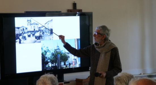 Casa cheia no Centro de Documentação Joaquim Ribeiro