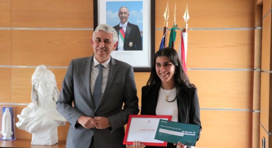 Carolina Reis recebeu Prémio Jovem Universitário de Ourém