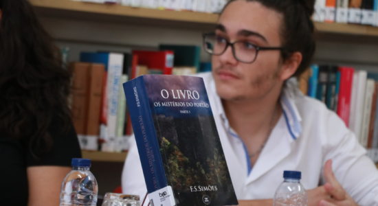 “Os Mistérios do Portão” apresentado na Biblioteca Municipal de Ourém