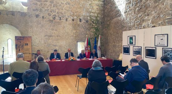 Associação Portuguesa dos Municípios com Centro Histórico reúne em Ourém