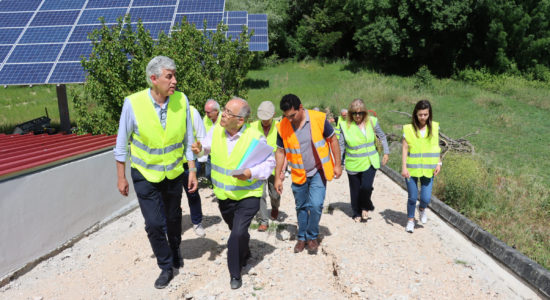 Executivo visita obras do Centro Social Paroquial de Freixianda