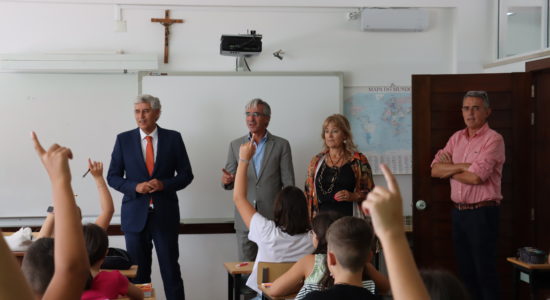 Executivo marca presença no arranque do ano letivo
