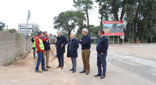 Executivo visita obras da Estrada de Minde