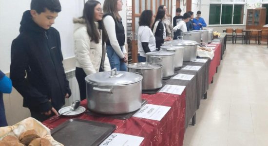 Noite de Sabores e Convívio: Festival de Sopas na Escola EB 2,3 Freixianda