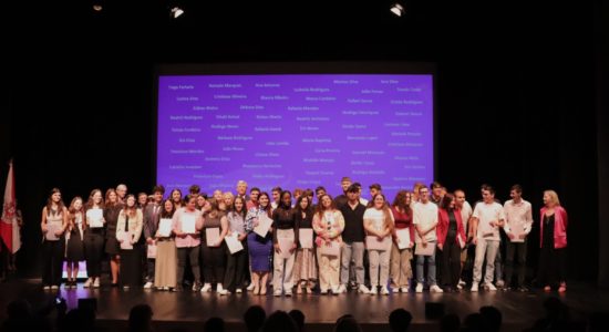 INSIGNARE: abertura ano letivo, homenagem a Francisco Vieira e entrega de diplomas