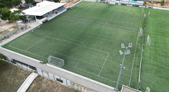 Município aprovou renovação do relvado sintético do Campo da Caridade